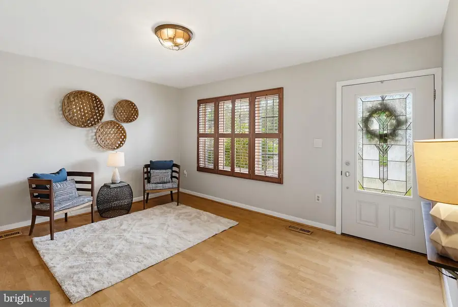 1124 Wynbrook Rd, Glen Burnie, MD 21060 - #3