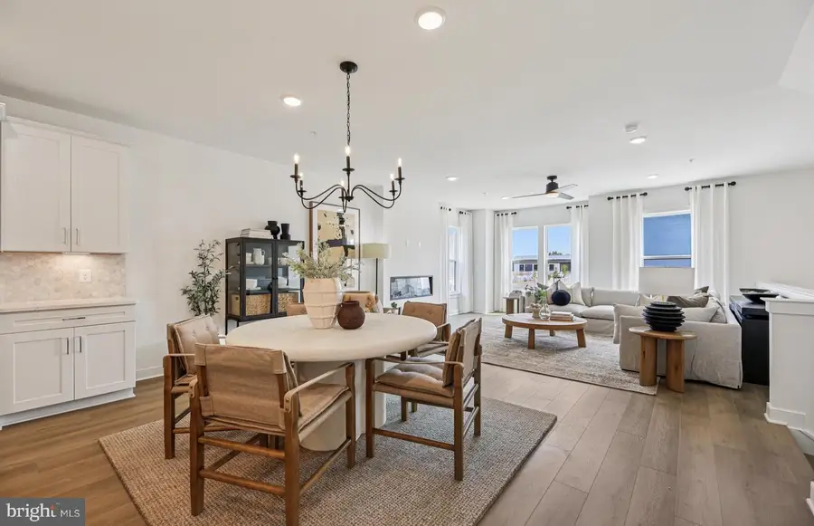 1152 Crested Wood Dr, Laurel, MD 20724 - #3