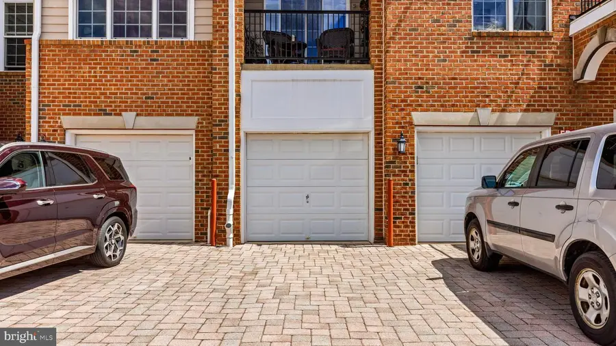 8621 Fluttering Leaf Trl Trl #403, Odenton, MD 21113 - #3