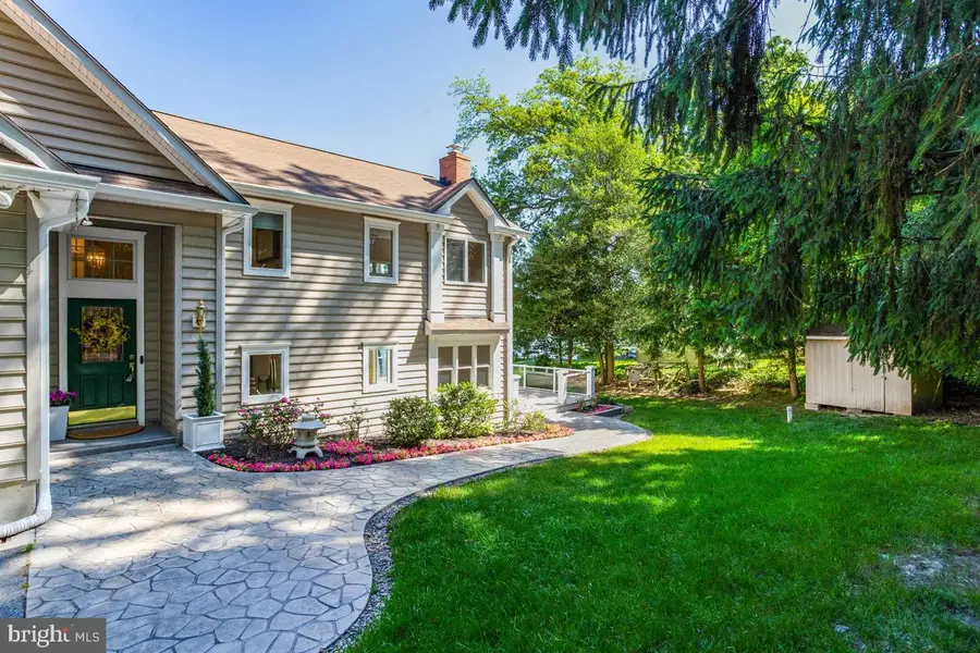 421 Edgewater Rd, Pasadena, MD 21122 - #2