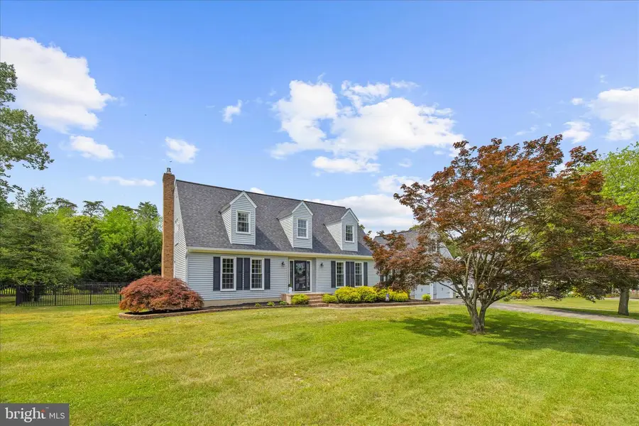 1379 Old Water Oak Point Rd, Pasadena, MD 21122 - #2