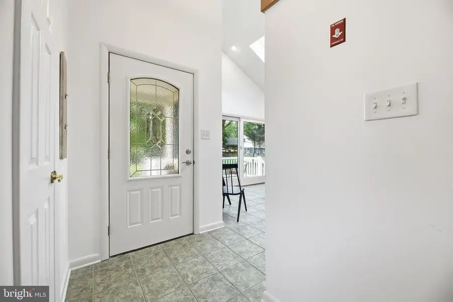 539 Duckett Ave, Tracys Landing, MD 20779 - #2