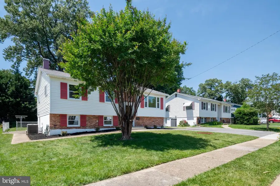 524 Patricia Ct, Odenton, MD 21113 - #2