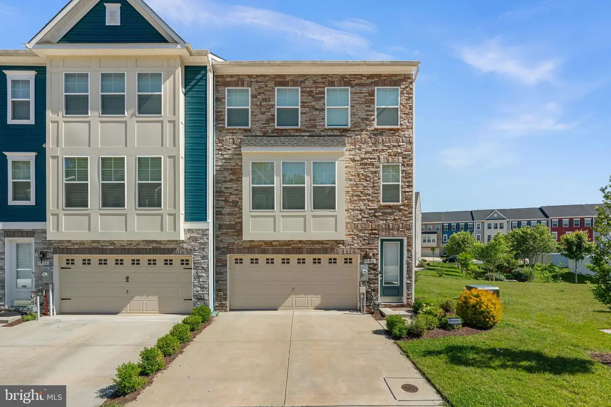8338 Amber Beacon Cir, Millersville, MD 21108 - #1