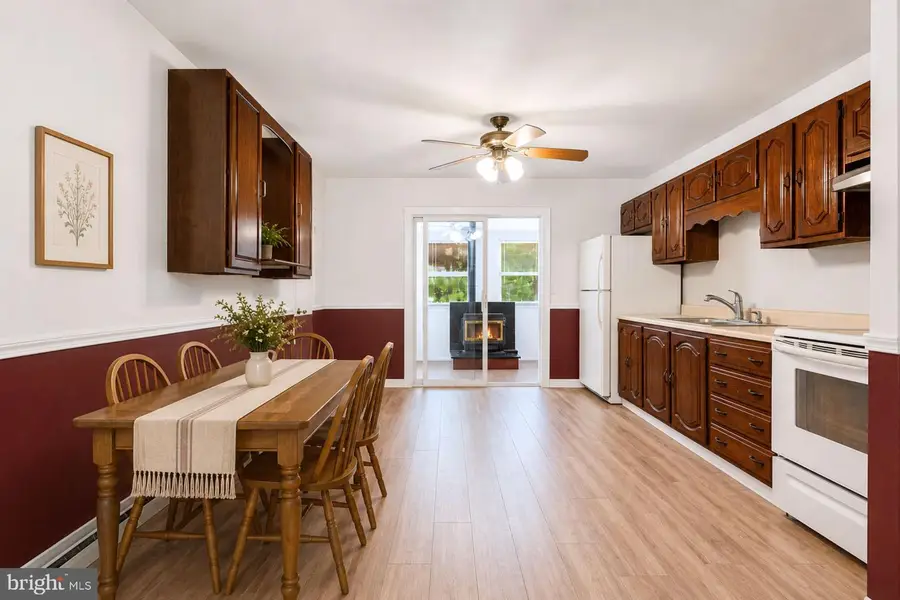 906 Buttonwood Trl, Crownsville, MD 21032 - #3