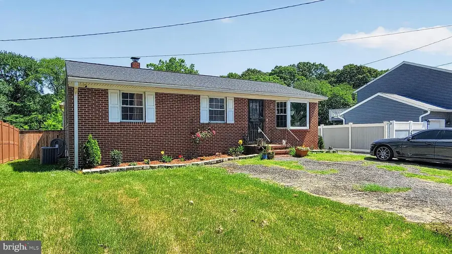 130 Margate Dr, Glen Burnie, MD 21060 - #3