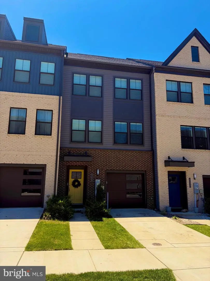 515 Levanna Ln, Glen Burnie, MD 21060 - #1