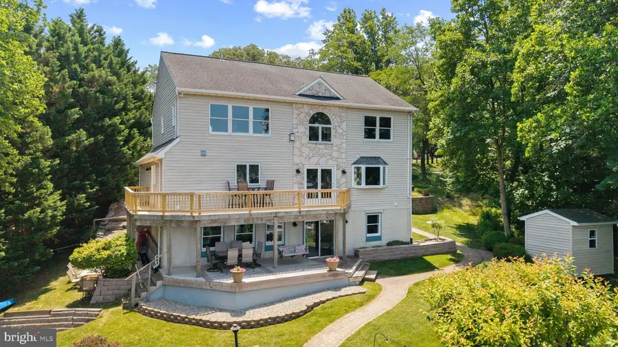 8044 Forest Glen Dr, Pasadena, MD 21122 - #3