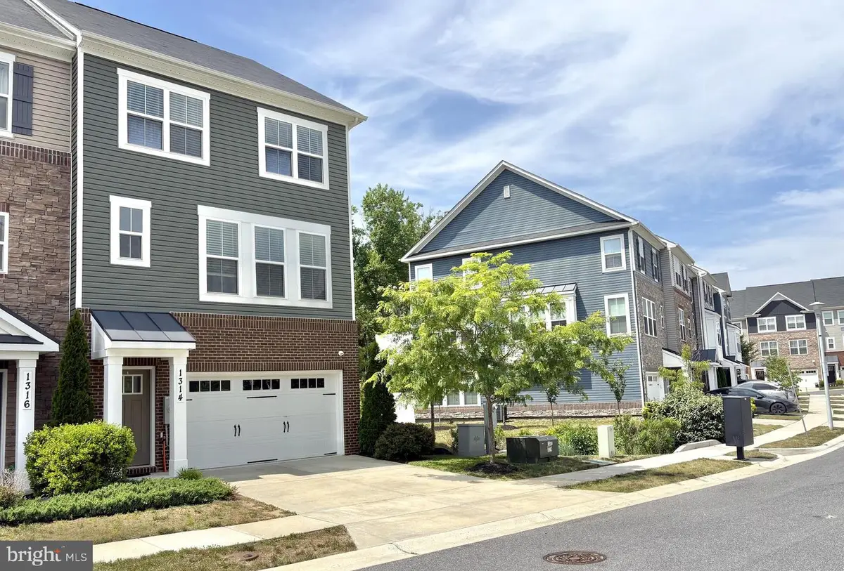 1314 Hawk Hollow Dr, Crofton, MD 21114 - #1