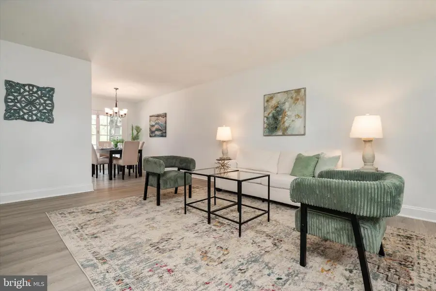 141 Delaware Ave, Pasadena, MD 21122 - #2