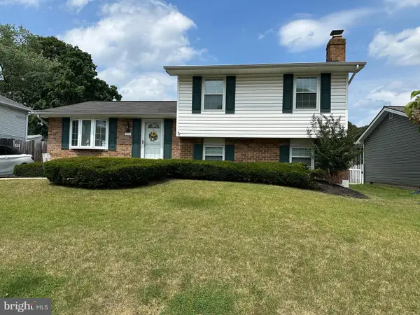 7915 Kings Bench Pl, PASADENA, MD 21122