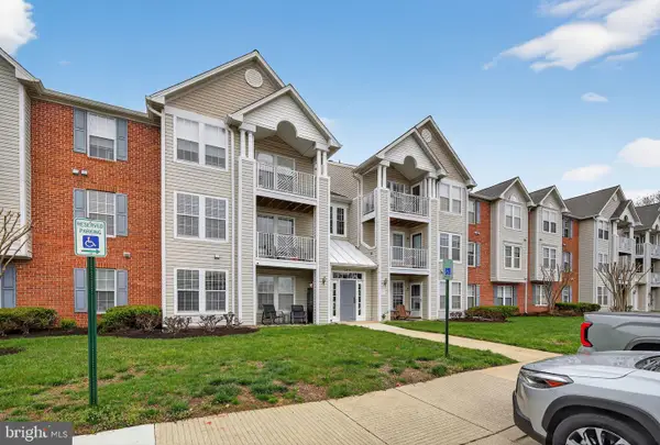 2456 Apple Blossom Ln #201, ODENTON, MD 21113