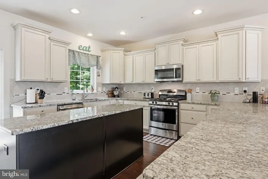 620 Bracey Dr, Glen Burnie, MD 21060 - #2