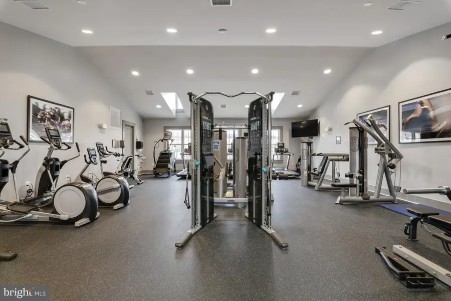 645 Bracey Dr, Glen Burnie, MD 21060 - #2