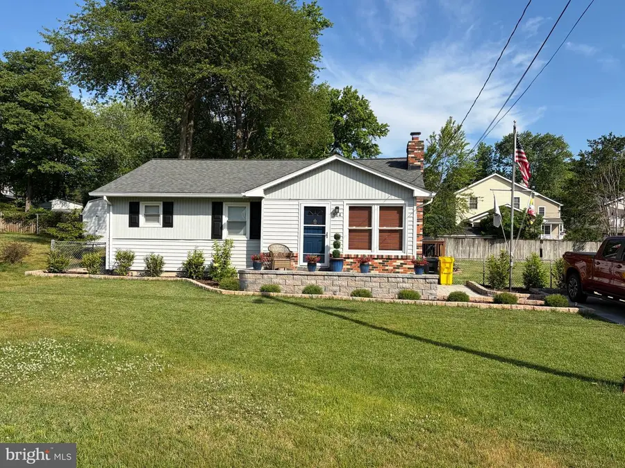 914 Holly Ave, Edgewater, MD 21037 - #2