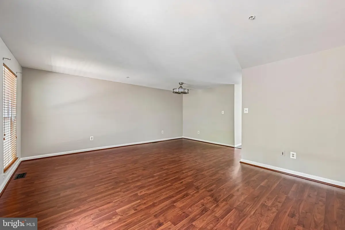 7845 Foxfarm Ln, Glen Burnie, MD 21061 - #1