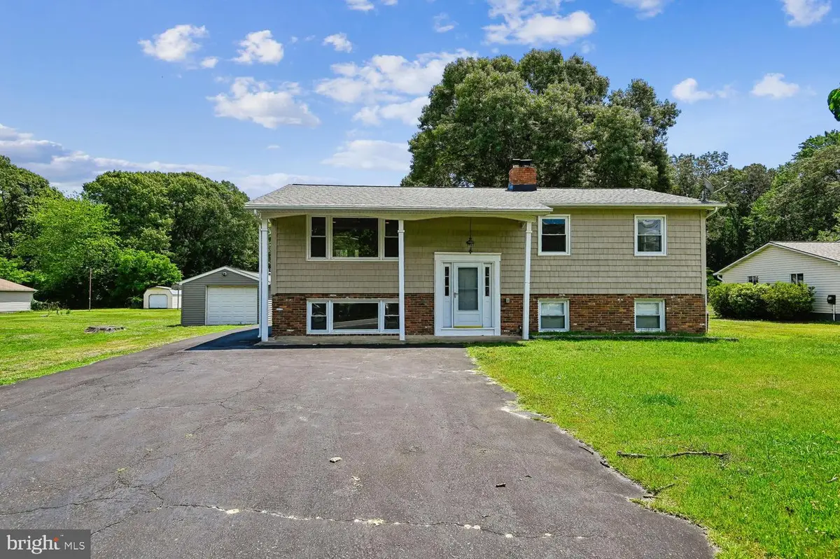 7879 Elizabeth Rd, Pasadena, MD 21122 - #1
