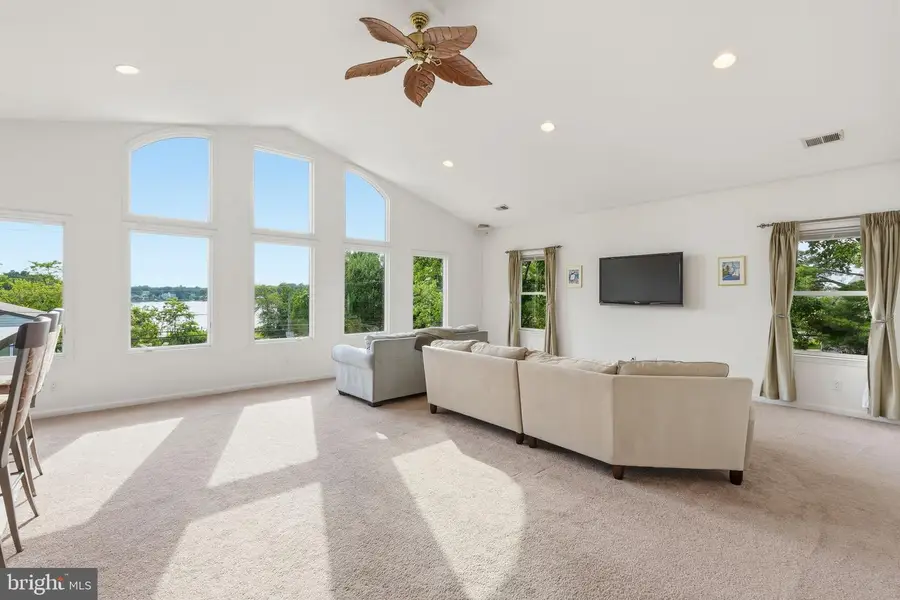 8418 Geneva Rd, Pasadena, MD 21122 - #2