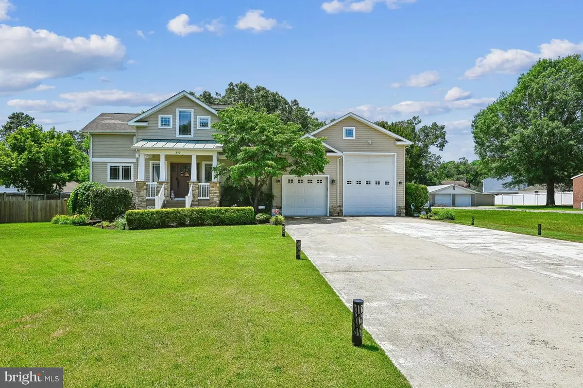 319 6th Ave Ne, Glen Burnie, MD 21060 - #1