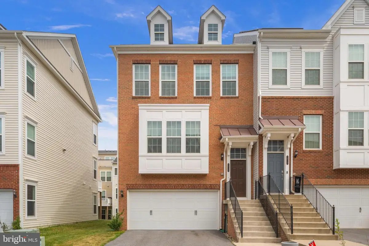 7715 Cresap Ln, Hanover, MD 21076 - #1