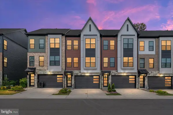 300 Alluvium Dr, LAUREL, MD 20724
