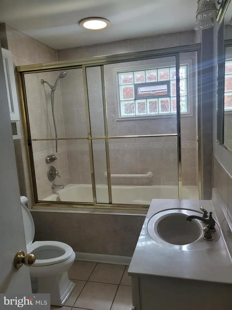 12 Hopkins St, Glen Burnie, MD 21061 - #3