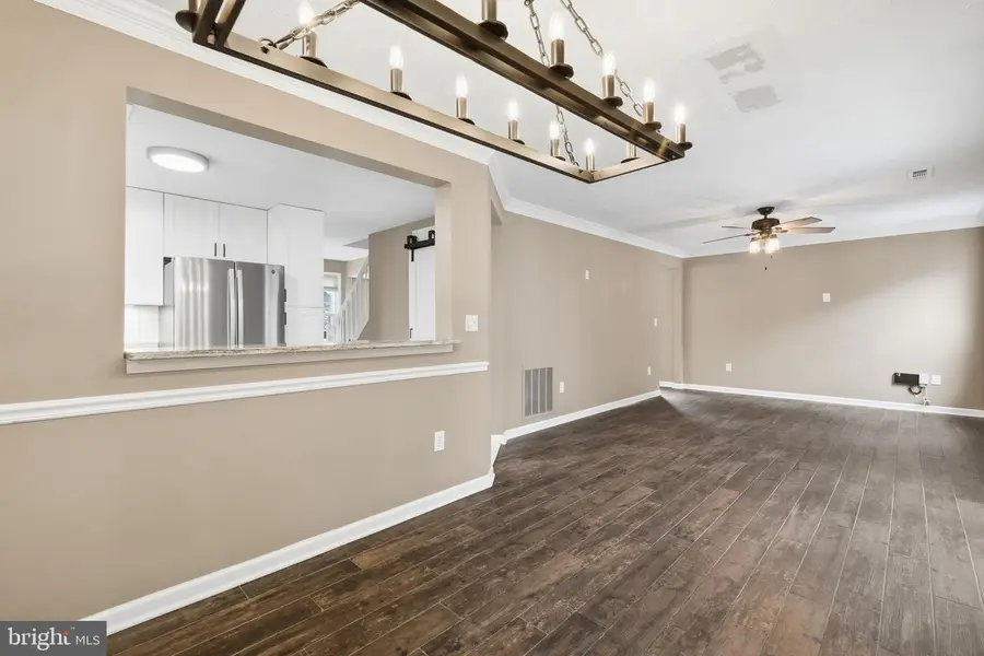 2320 Weymouth Ln, Crofton, MD 21114 - #3