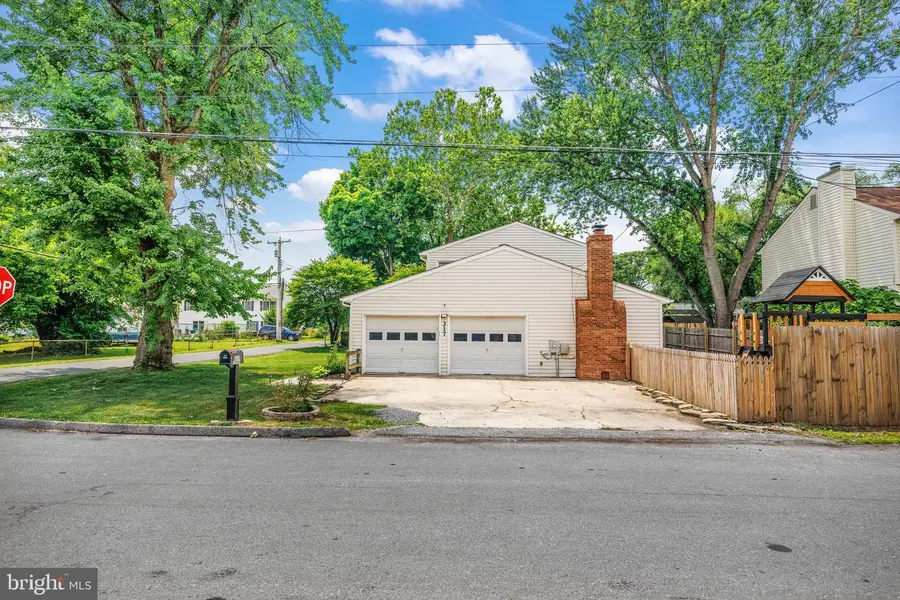 317 Kenmore Ave, Edgewater, MD 21037 - #3