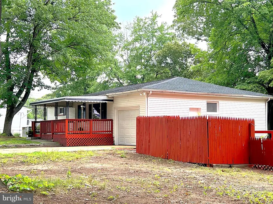251 9th St, Pasadena, MD 21122 - #3