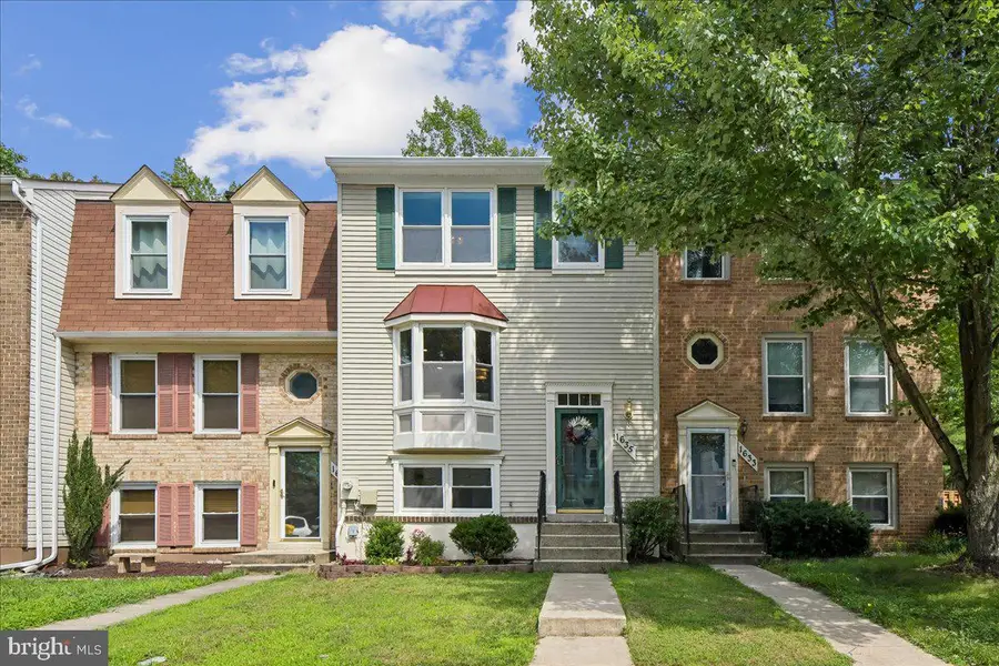 1635 Howard Chapel Ct, Crofton, MD 21114 - #2