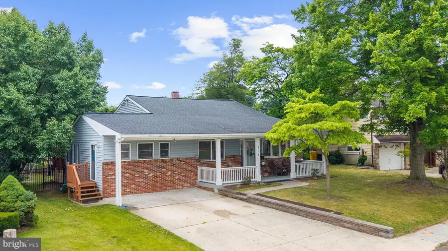 605 Carolyn Rd, Glen Burnie, MD 21061 - #3