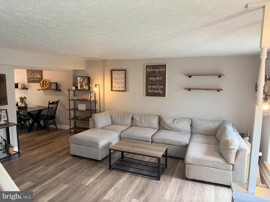 654 Paddle Wheel Ct W, Millersville, MD 21108 - #3