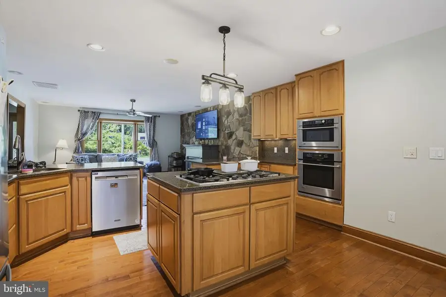1161 Steamboat Rd, Shady Side, MD 20764 - #2