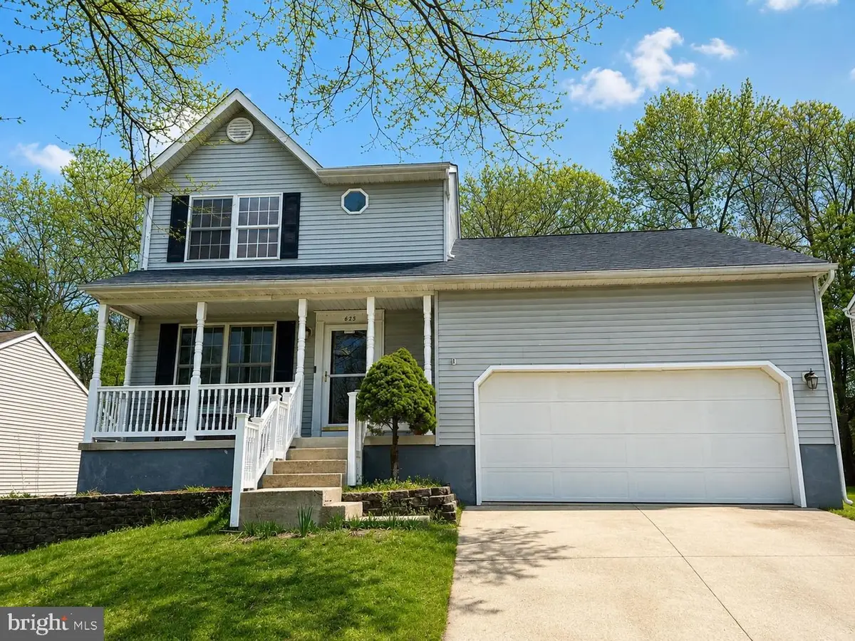 625 Sandy Ridge Dr, Glen Burnie, MD 21061 - #1