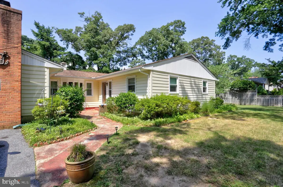 166 Sillery Bay Rd, Pasadena, MD 21122 - #1