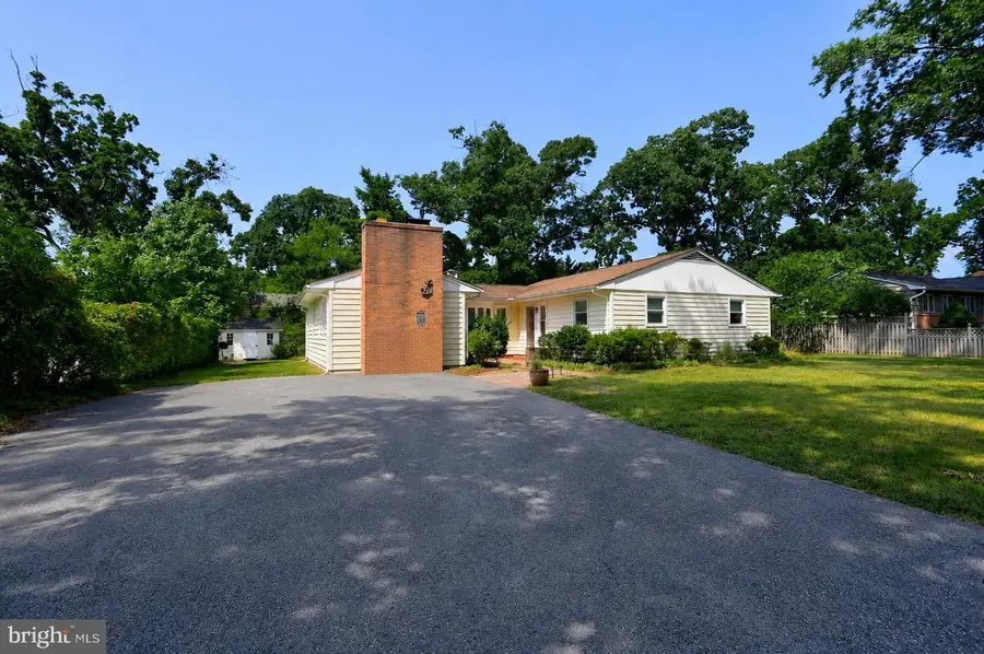 166 Sillery Bay Rd, Pasadena, MD 21122 - #2