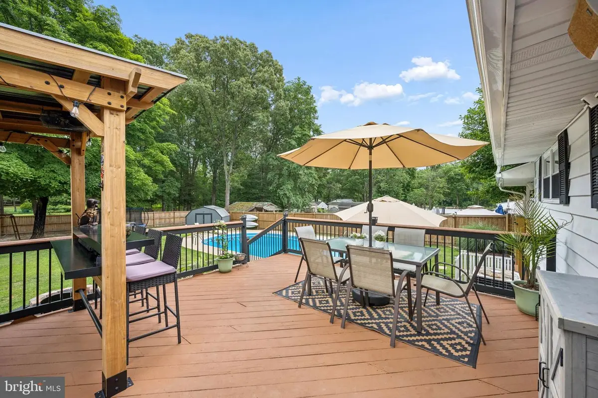 139 Magothy Beach Rd, Pasadena, MD 21122 - #1