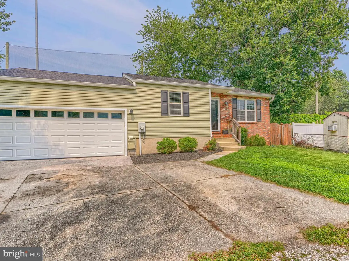 87 Bar Harbor Rd, Pasadena, MD 21122 - #1