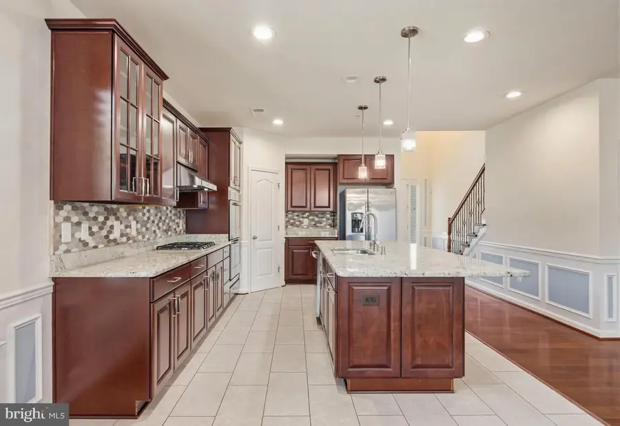 7976 Meridian Dr, Pasadena, MD 21122 - #2