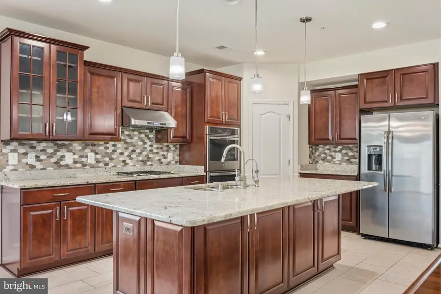 7976 Meridian Dr, Pasadena, MD 21122 - #3