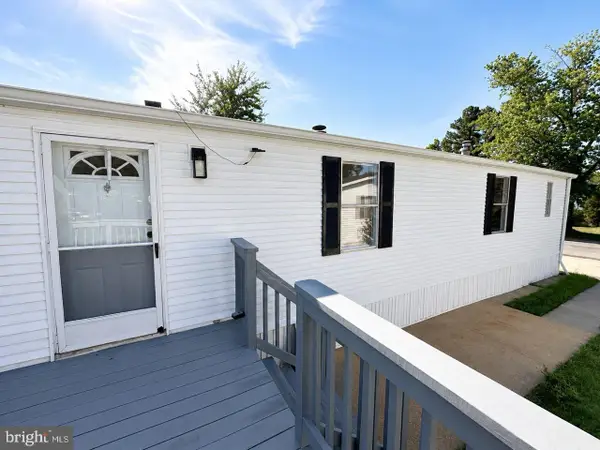 114 Berts Dr, LOTHIAN, MD 20711