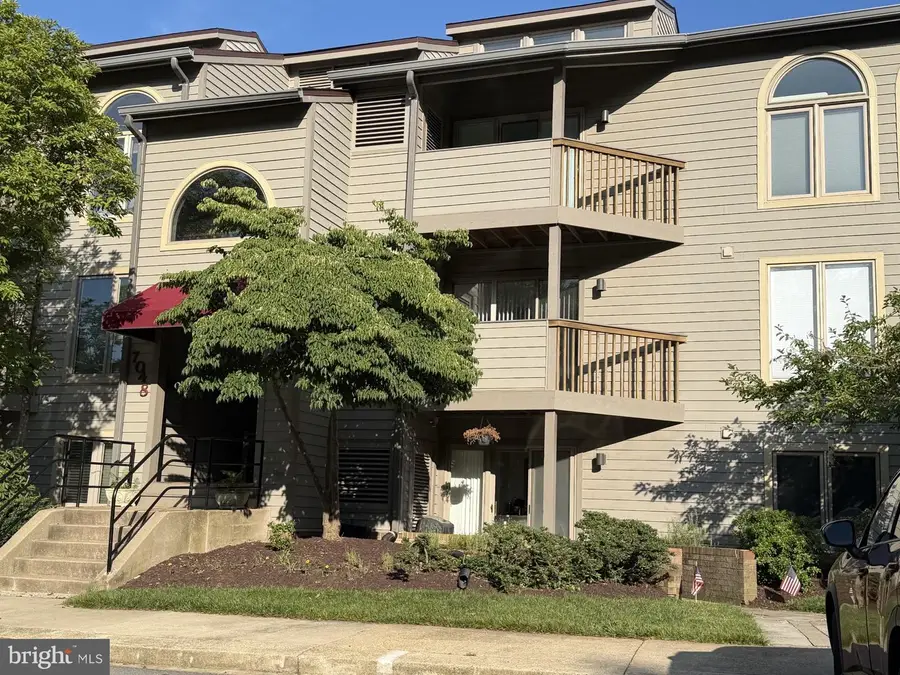 7048 Harbour Village Ct #202, Annapolis, MD 21403 - #2