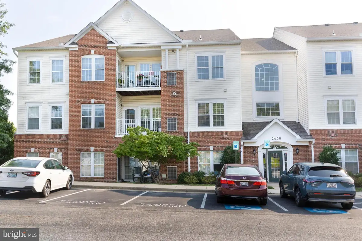 2400 Chestnut Terrace Ct #201, Odenton, MD 21113 - #1