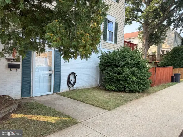 1482 Blockton Ct, CROFTON, MD 21114