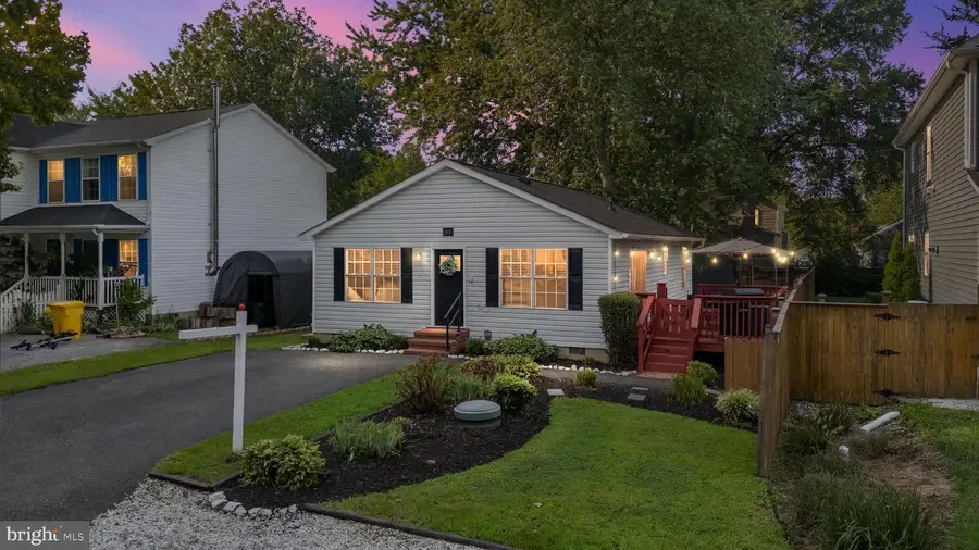 205 Linden Ave, Edgewater, MD 21037 - #2