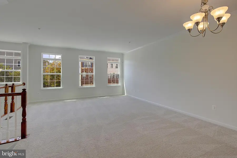 7425 Macon Dr, Glen Burnie, MD 21060 - #3