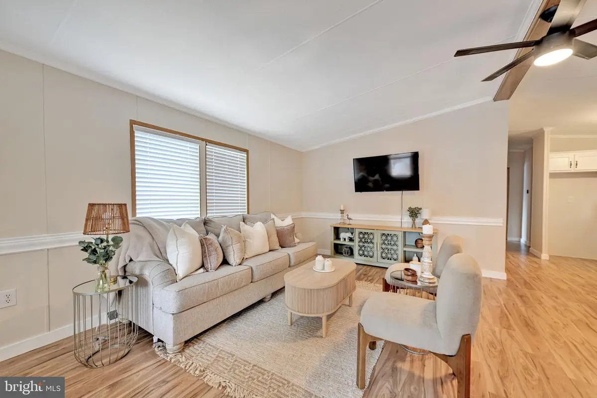 172 B Sonnys Ct, Lothian, MD 20711 - #1