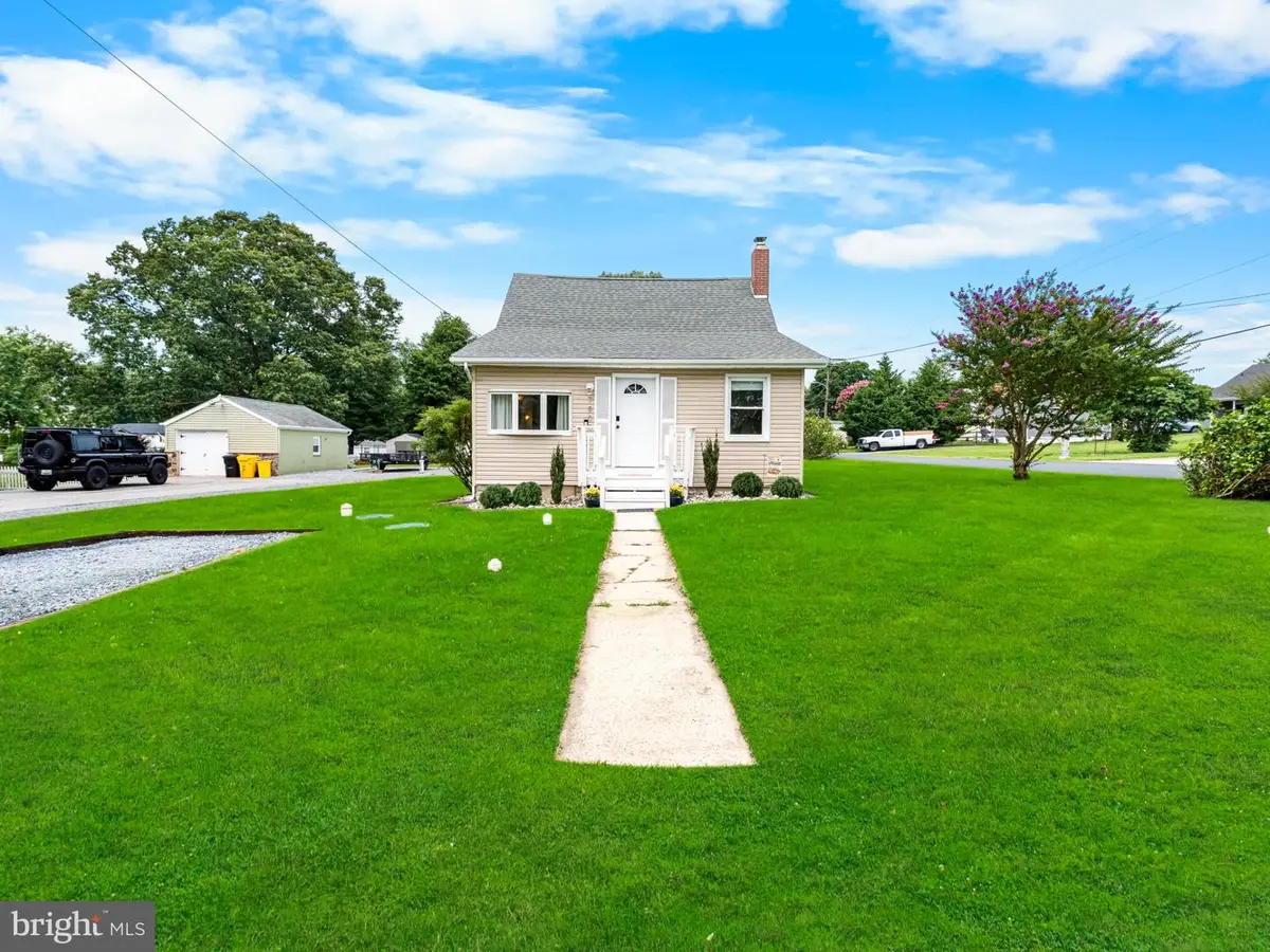 7800 Appletree Rd, Pasadena, MD 21122 - #1