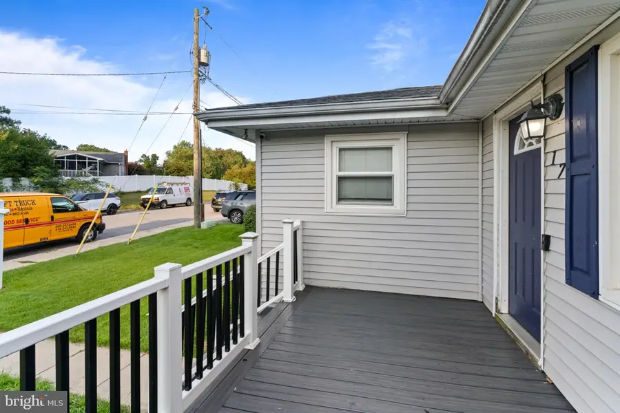 17 Willowdale Ave, Glen Burnie, MD 21061 - #2