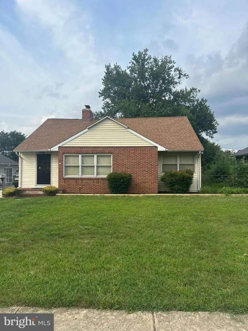 210 Mountain Rd, Linthicum Heights, MD 21090 - #1